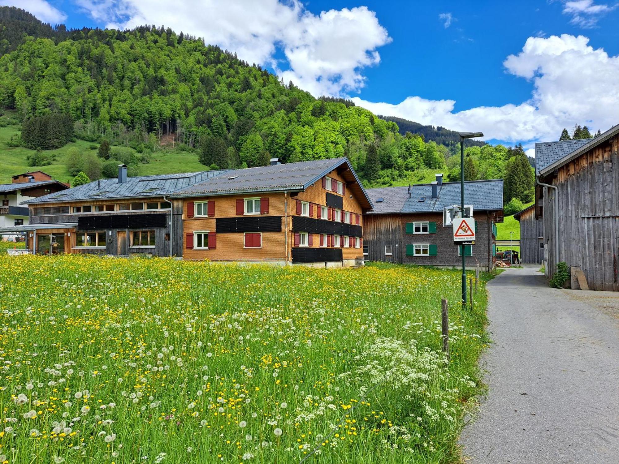 فيلا Familienfreundliches Bregenzerwaelderhaus Au (Vorarlberg) المظهر الخارجي الصورة